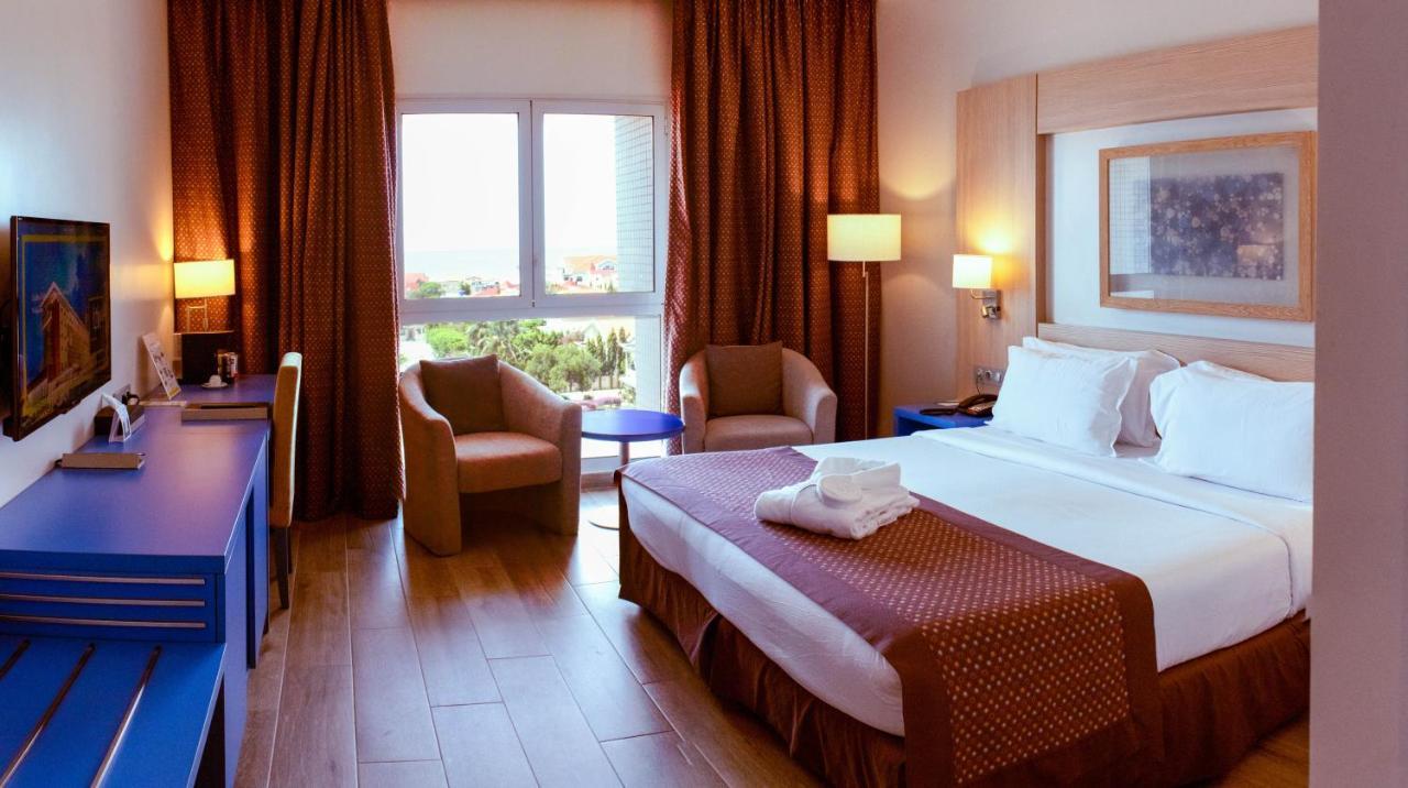 Golden Tulip Le Diplomate Hotel Cotonou Bagian luar foto