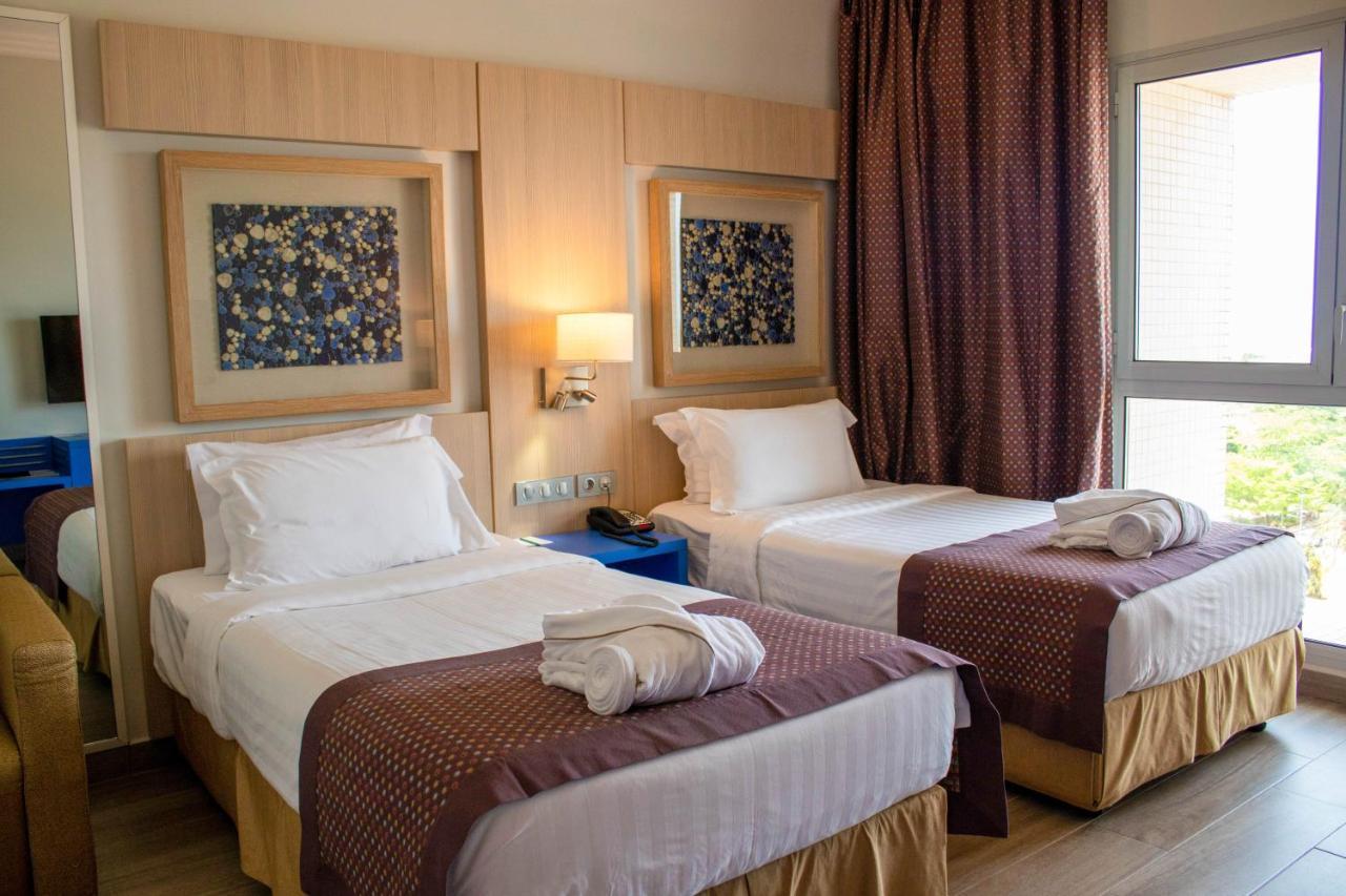 Golden Tulip Le Diplomate Hotel Cotonou Bagian luar foto