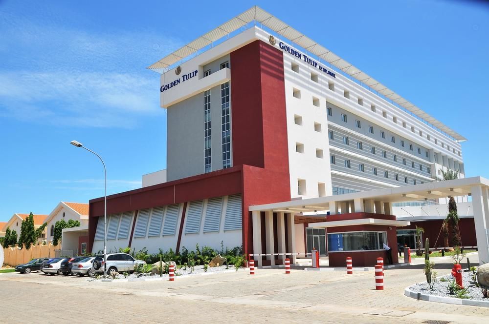 Golden Tulip Le Diplomate Hotel Cotonou Bagian luar foto