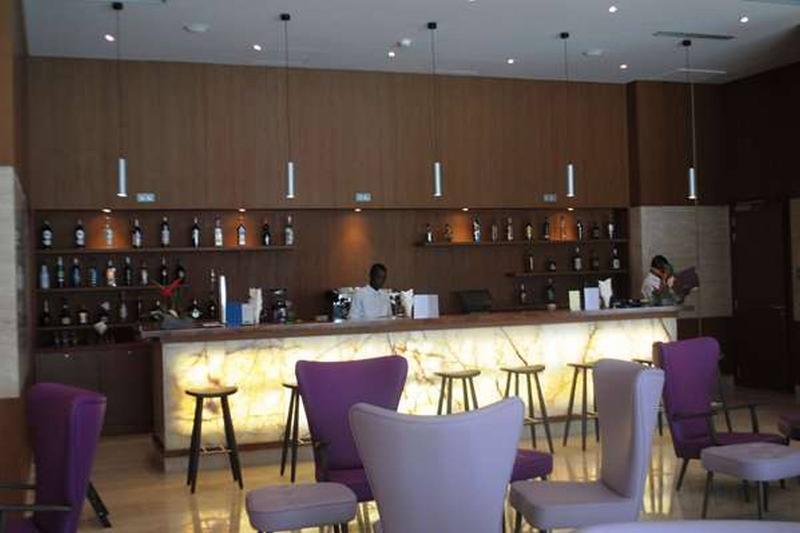 Golden Tulip Le Diplomate Hotel Cotonou Bagian luar foto